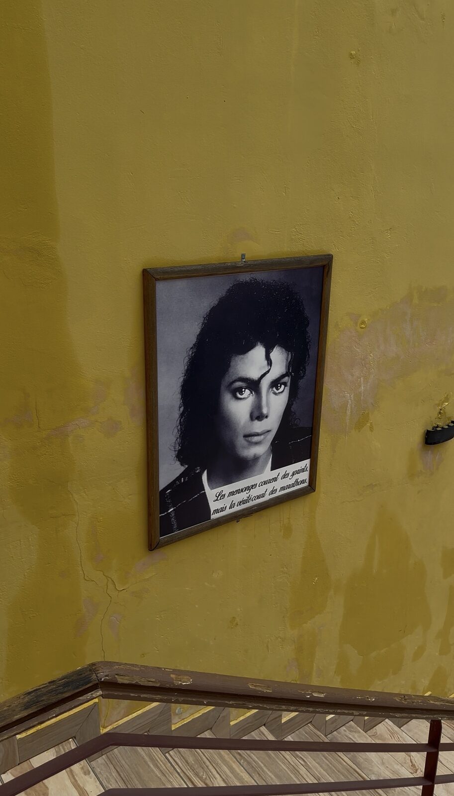 Détail de décoration, portrait encadré