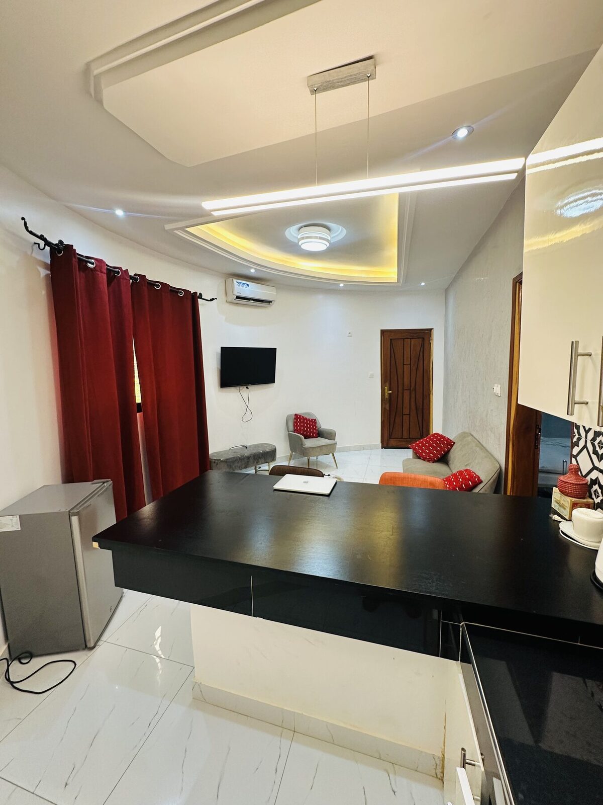 Salon et kitchenette de la Suite